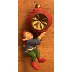 Vintage 1980 Avon Elf with‎ Christmas Decoration Ornament Santas Helper 4 in